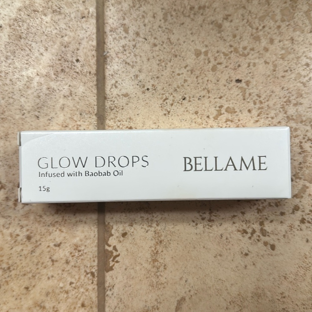 Bellame Glow Drops infused with Baobab Oil in Rose Gold.